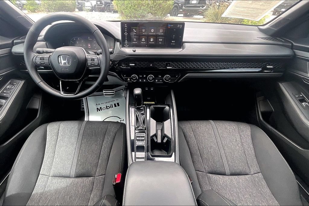 Used 2025 Honda Accord Sport image 16