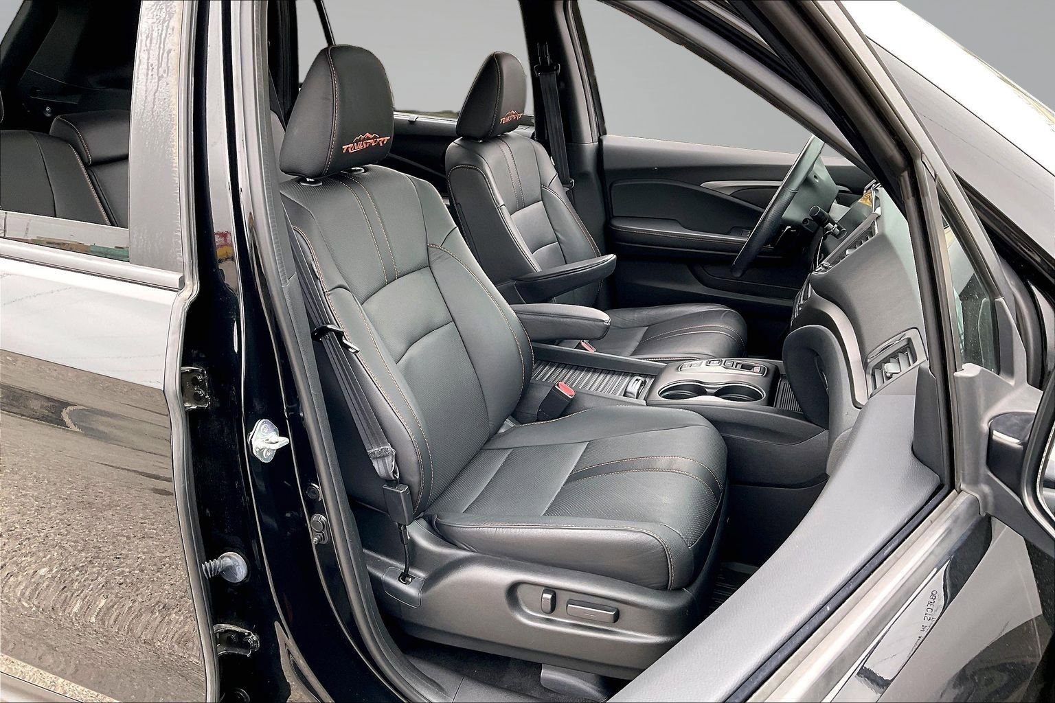 Used 2022 Honda Passport TrailSport image 7