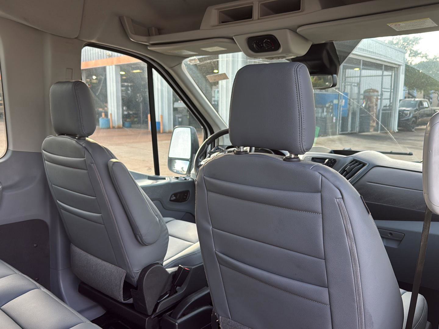 Used 2019 Ford Transit 350 XL image 12