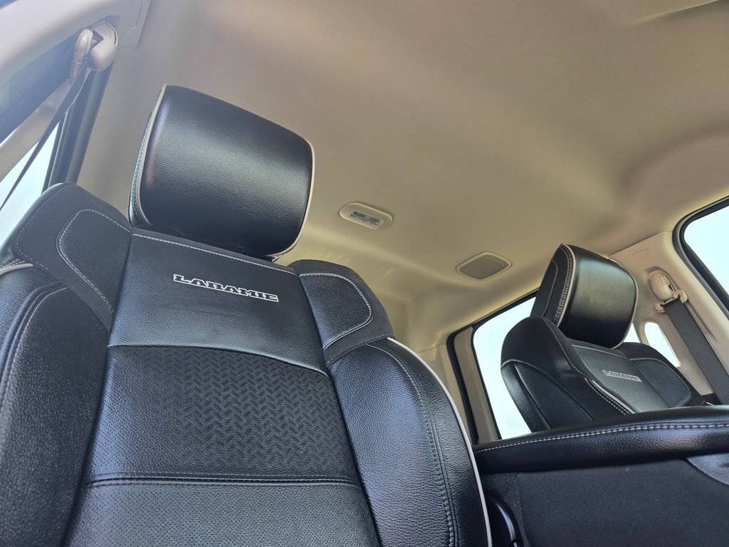 Used 2024 RAM 4500 Laramie image 25