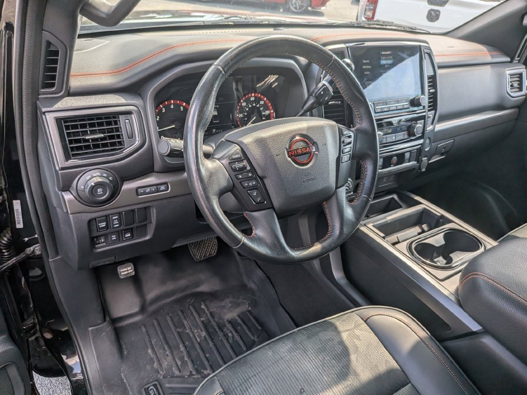 Used 2023 Nissan Titan PRO-4X AWD/4WD image 18