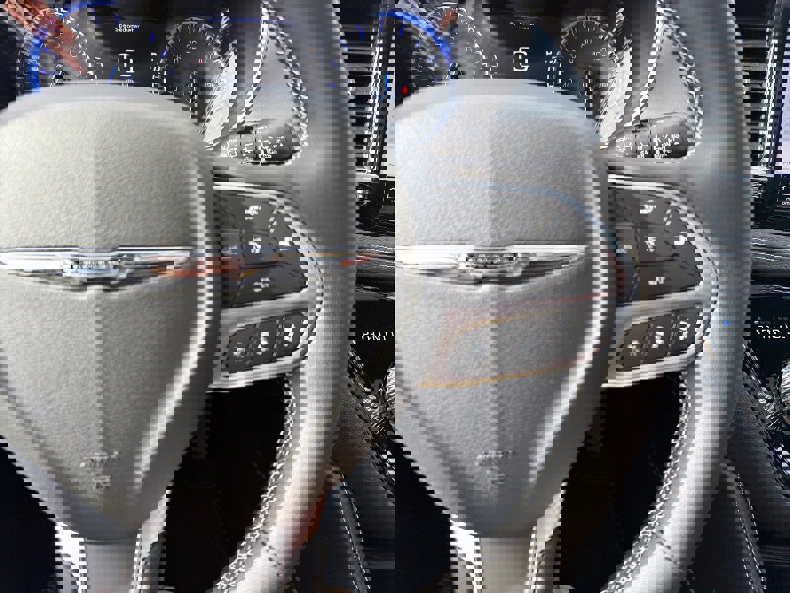 New 2026 Chrysler Pacifica Limited image 22