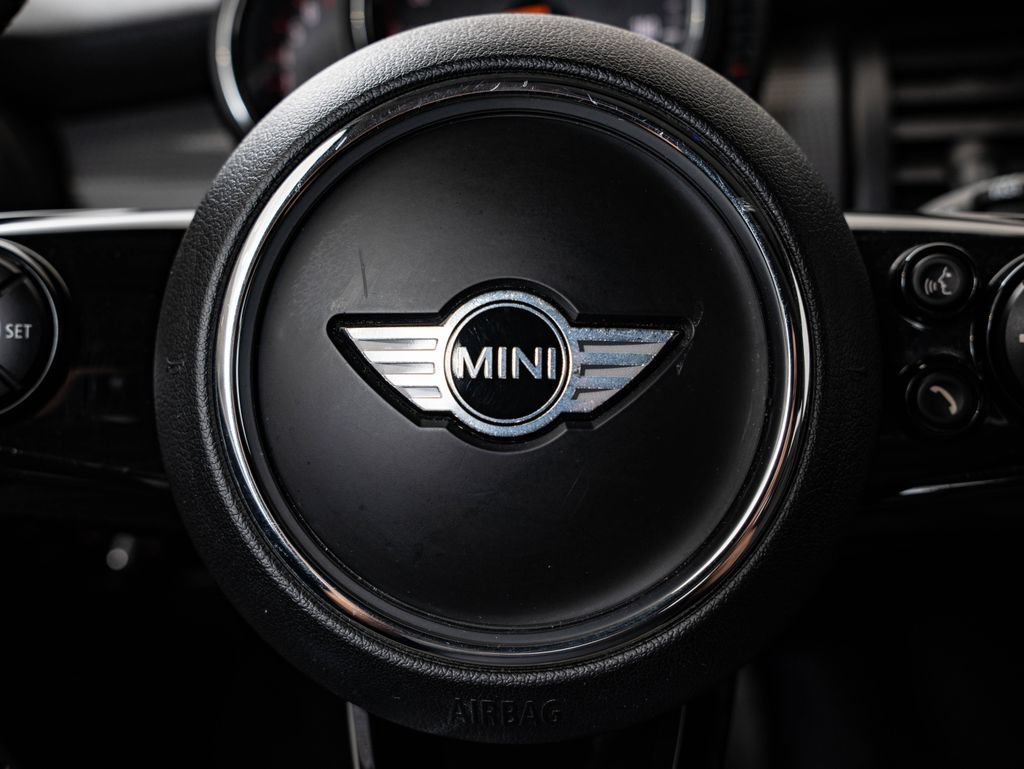 Used 2016 MINI Cooper 2-Door Hardtop FWD image 29