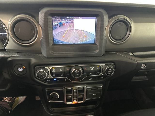 Used 2023 Jeep Wrangler Unlimited w/ Cold Weather Group image 22