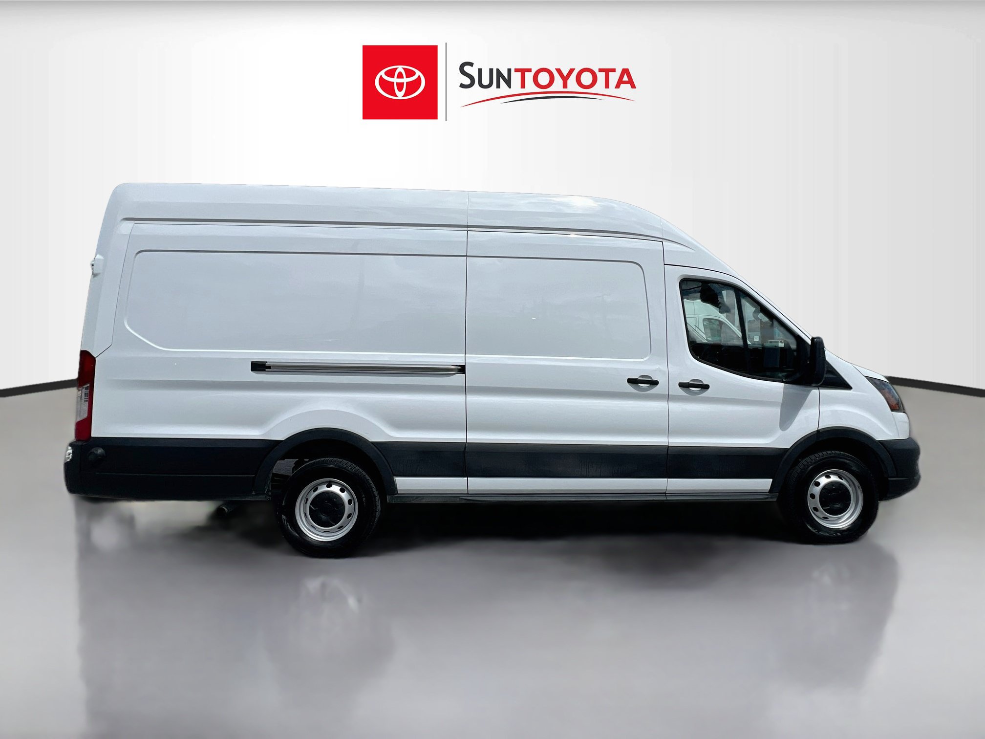 Used 2024 Ford Transit 250 148 High Roof Extended w/ Load Area Protection Package RWD image 2