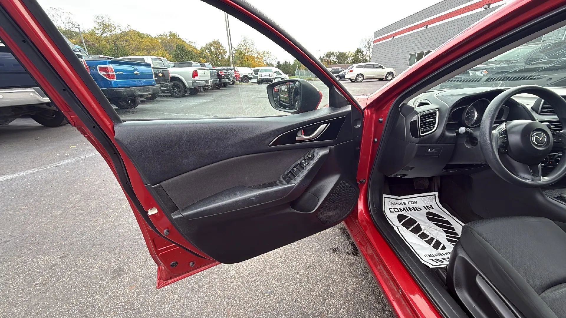 Used 2014 MAZDA MAZDA3 i Sport image 9