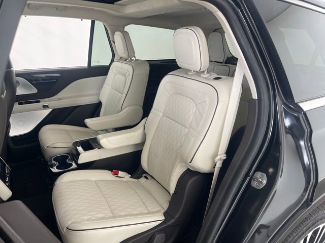 Used 2023 Lincoln Aviator Black Label AWD/4WD image 45