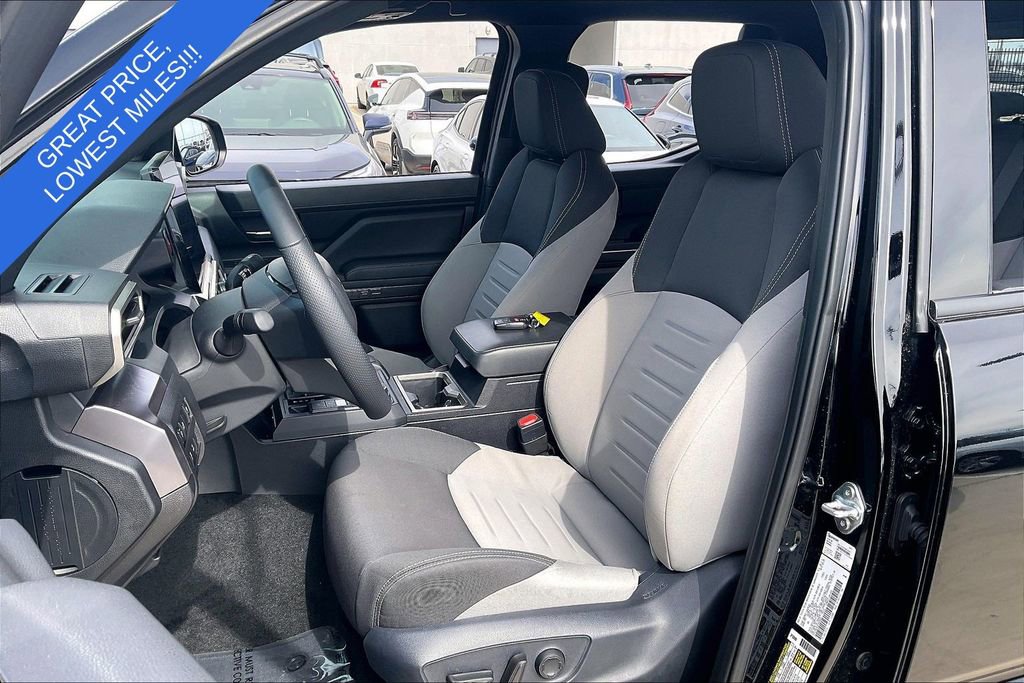 Used 2025 Toyota Tacoma TRD Sport w/ TRD Sport Upgrade Package image 32