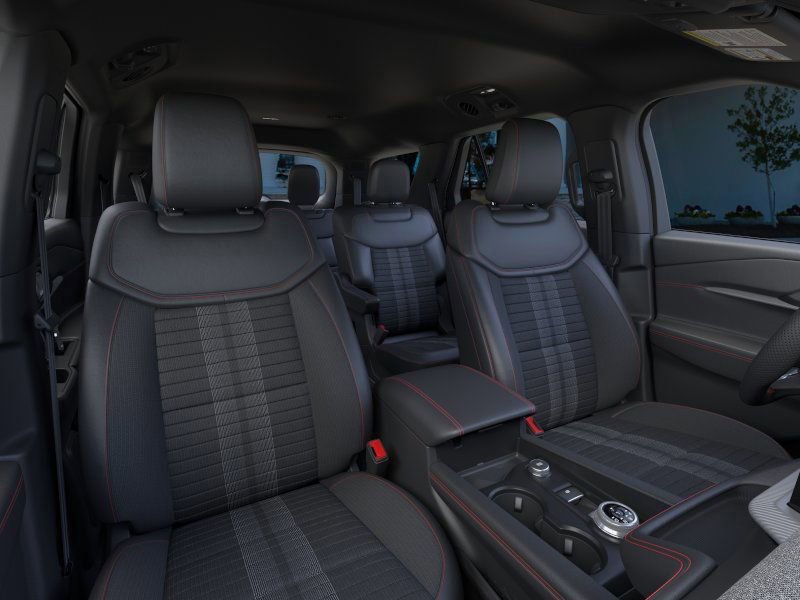 New 2026 Ford Explorer ST-Line w/ ST-Line Street Pack image 10