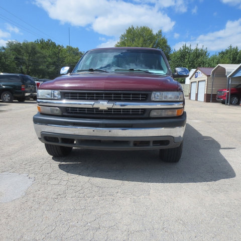 Used 2000 Chevrolet Silverado 1500 LS w/ Off-Road Chassis Pkg image 2