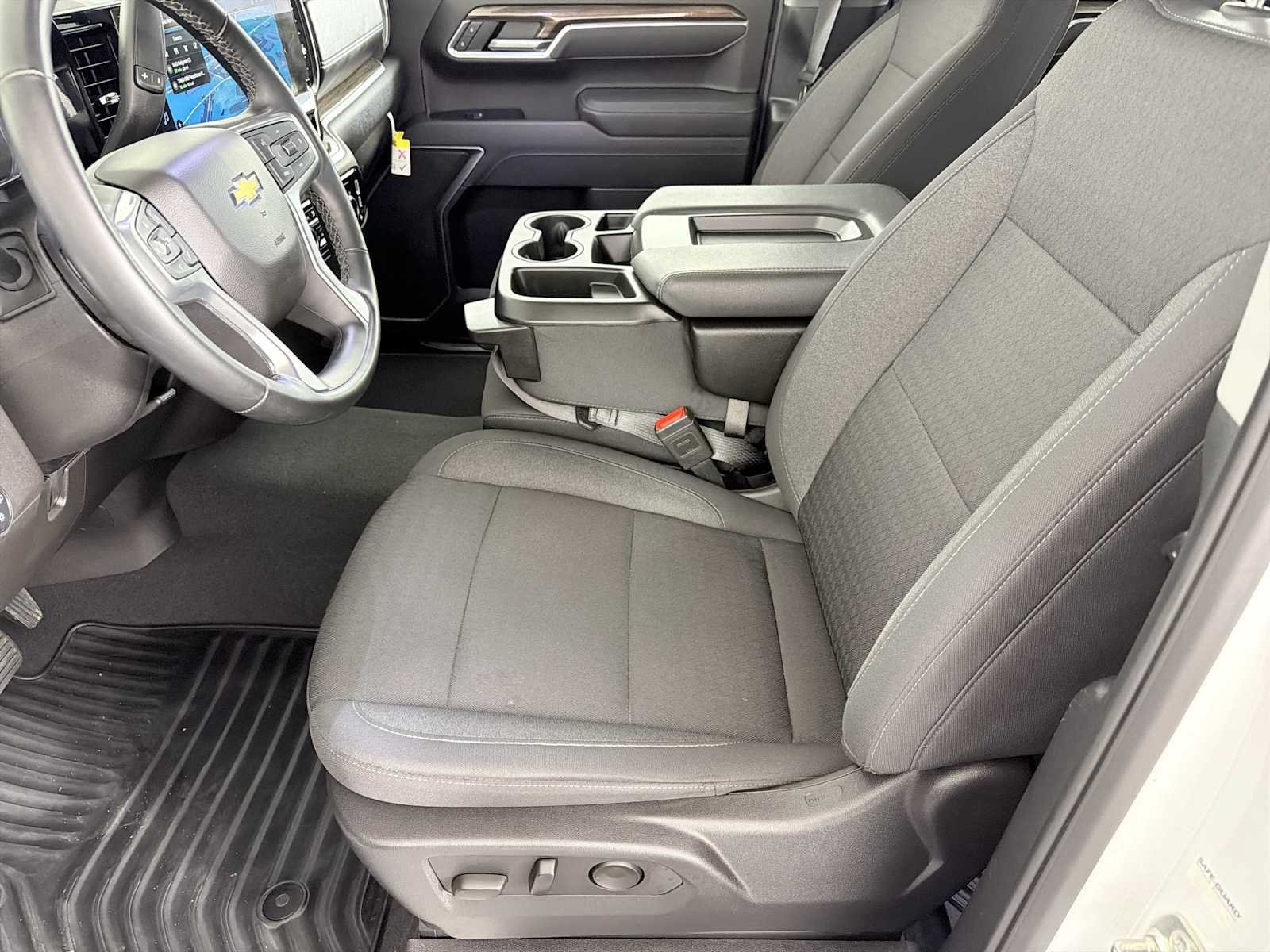 Certified 2025 Chevrolet Silverado 1500 LT w/ All Star Edition Plus RWD image 7
