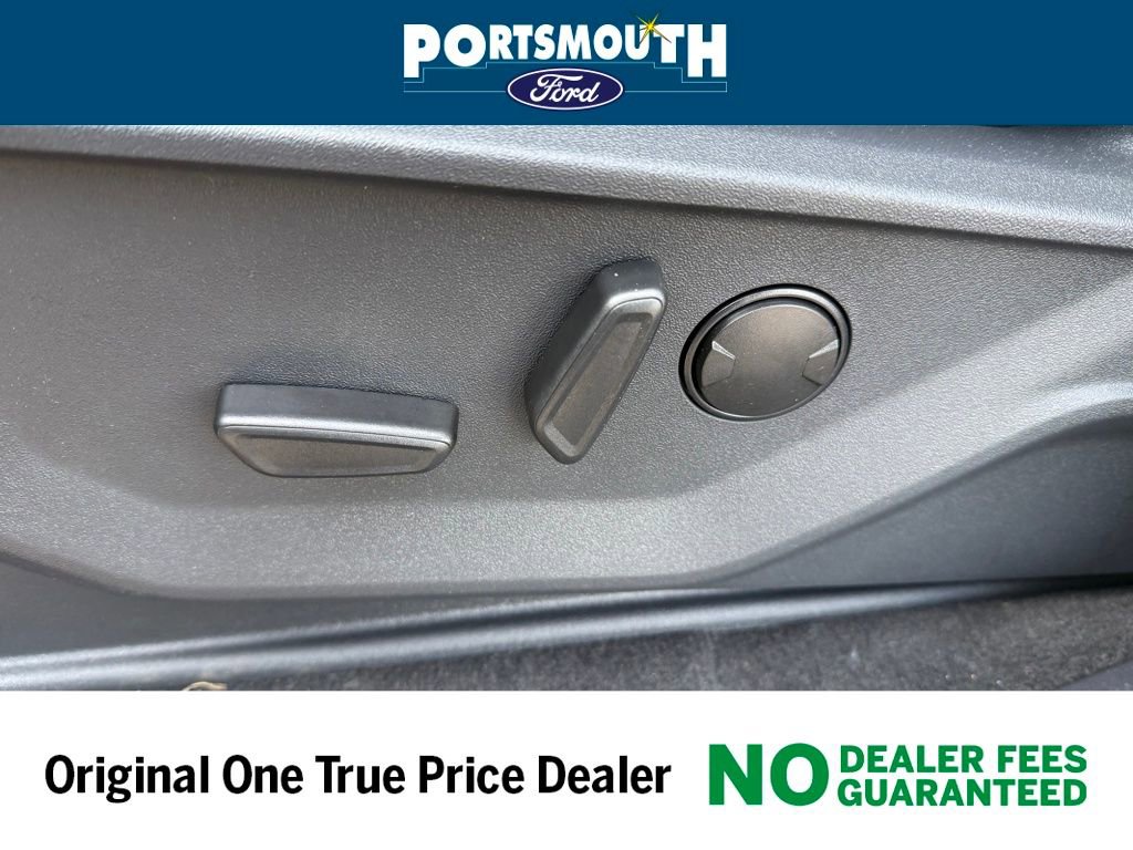 New 2025 Ford Expedition Max Platinum w/ Stealth Performance Package image 24