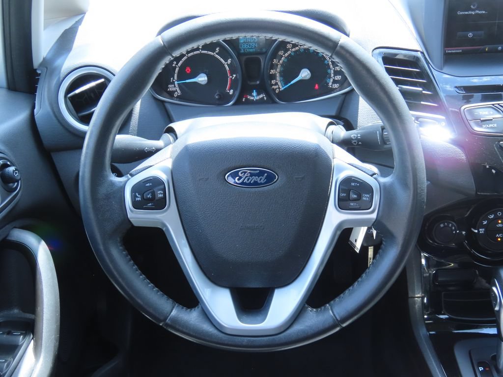 Used 2014 Ford Fiesta SE w/ Equipment Group 201A FWD image 6