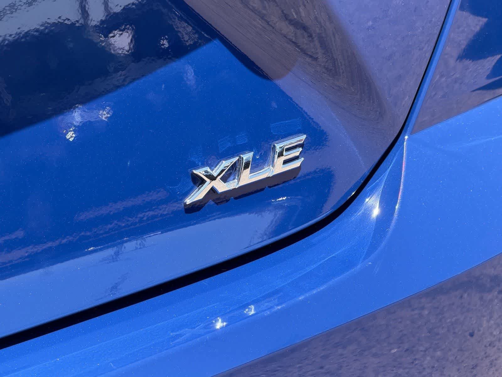 Used 2025 Toyota Camry XLE FWD image 17