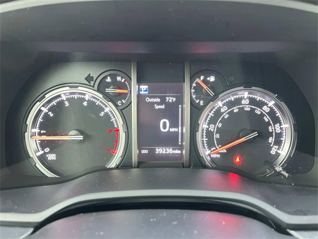 Used 2024 Toyota 4Runner TRD Off-Road image 36