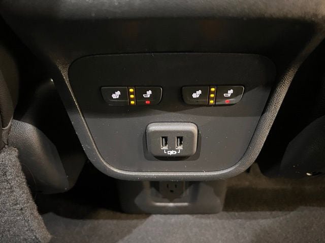 Used 2020 GMC Terrain Denali w/ Denali Premium Package image 12