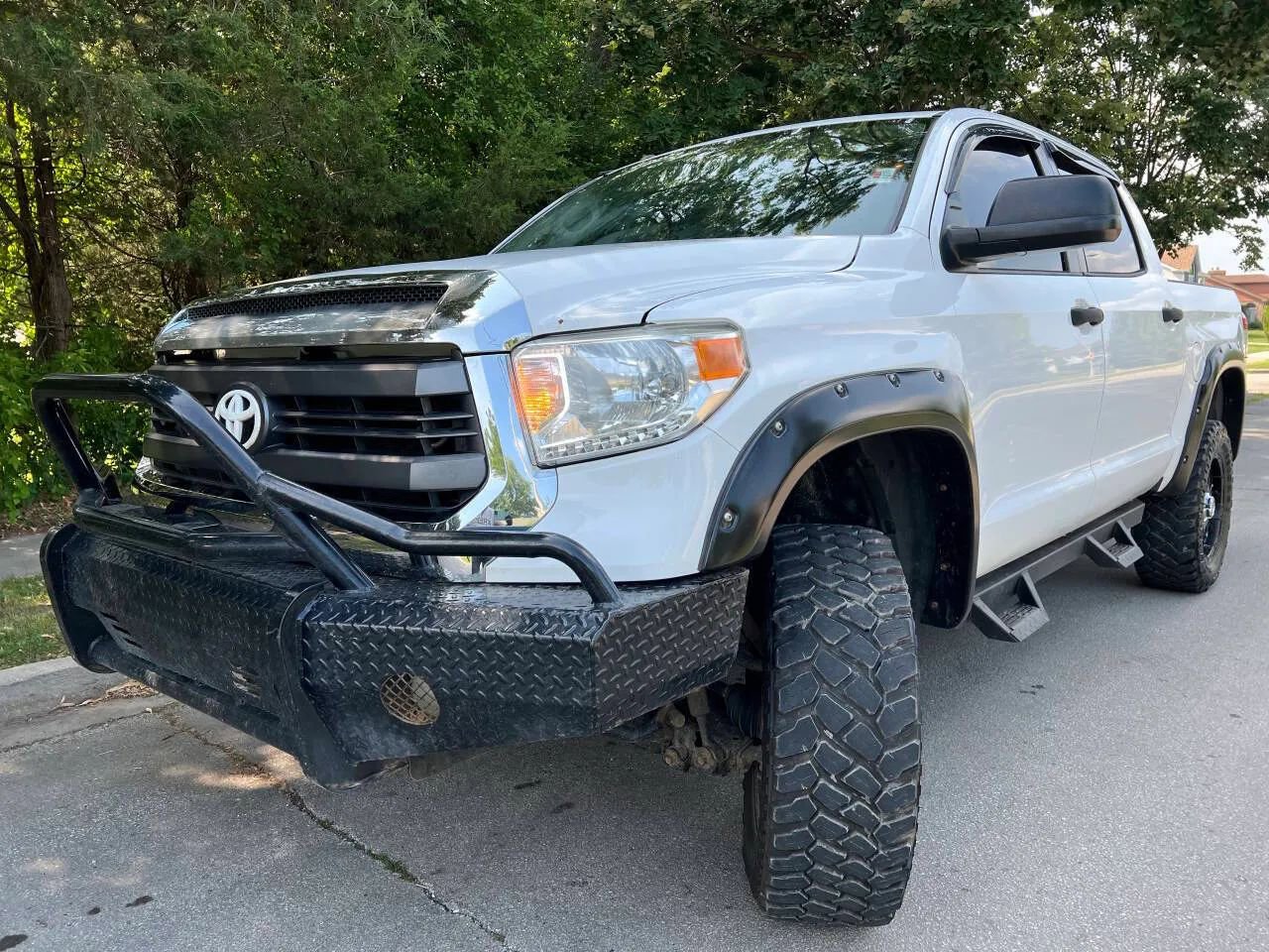 Used 2015 Toyota Tundra SR5 w/ SR5 Upgrade Package image 3