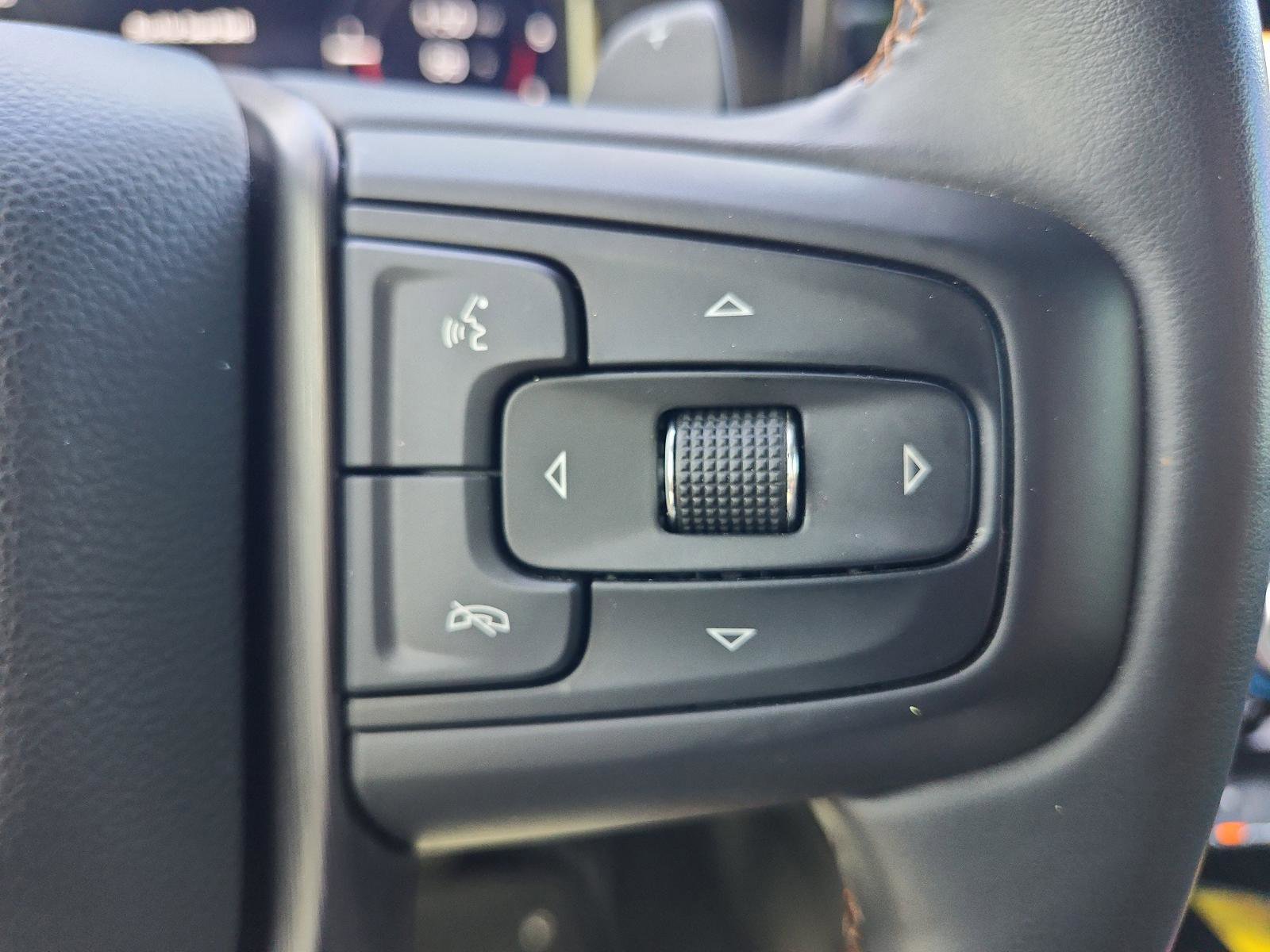 Used 2024 GMC Sierra 1500 AT4 w/ Technology Package image 30