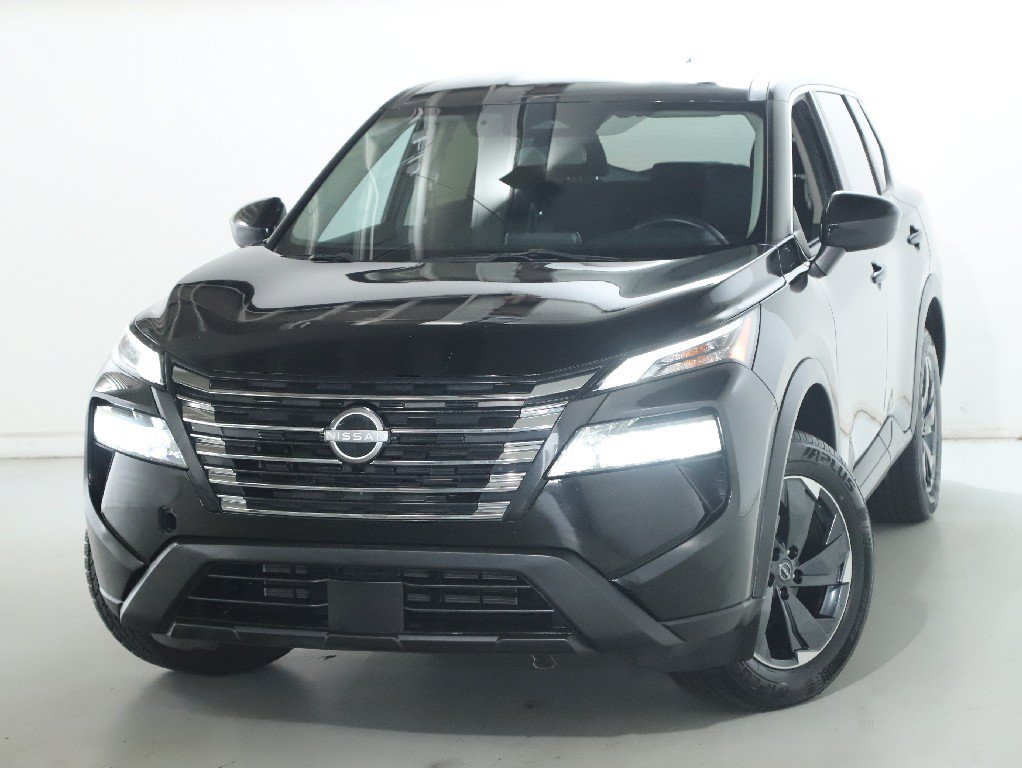Used 2024 Nissan Rogue SV AWD/4WD image 3