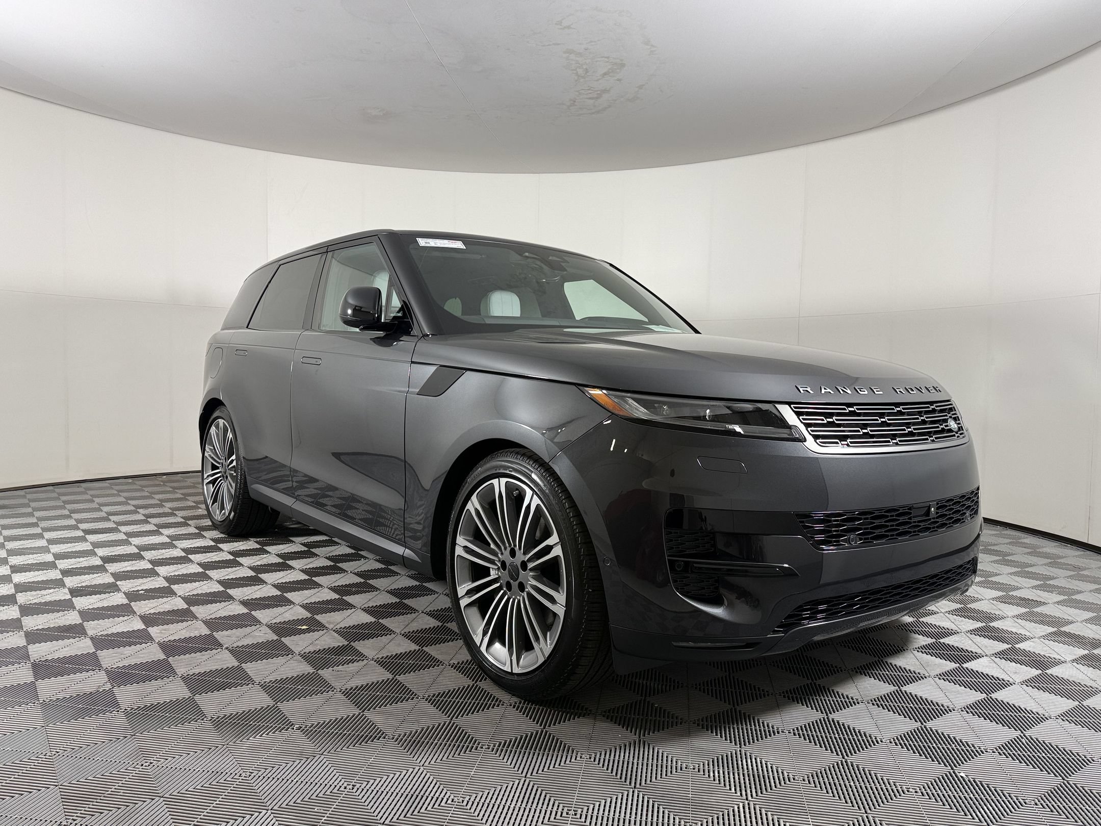New 2026 Land Rover Range Rover Sport SE AWD/4WD image 7