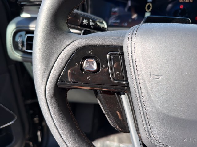 New 2027 Lincoln Aviator AWD w/ Jet Appearance Package image 29