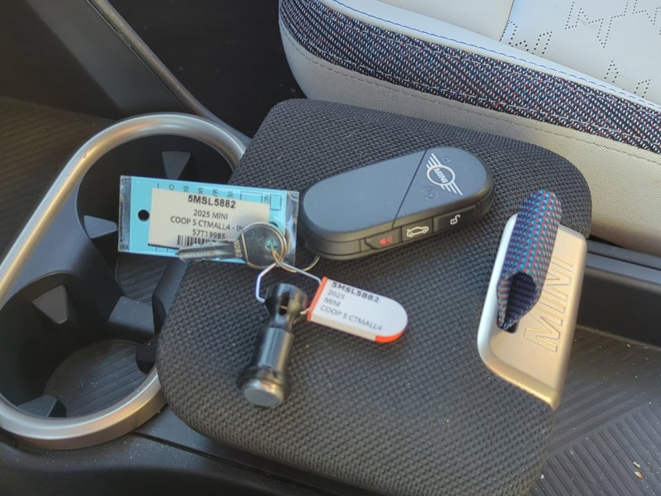 Certified 2025 MINI Cooper Countryman S image 34