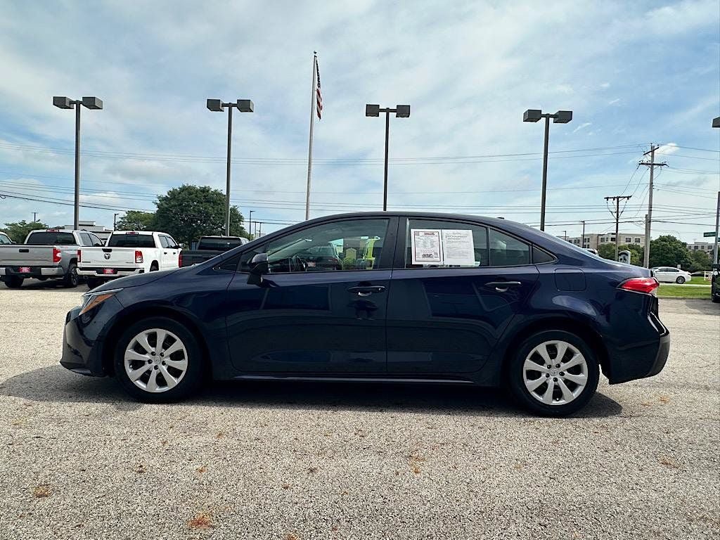 Certified 2024 Toyota Corolla LE FWD image 2