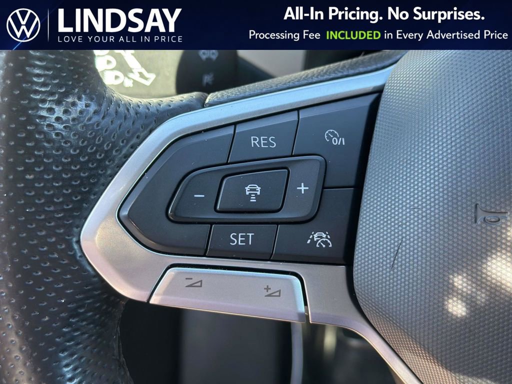 Used 2022 Volkswagen Atlas Cross Sport SEL R-Line image 21