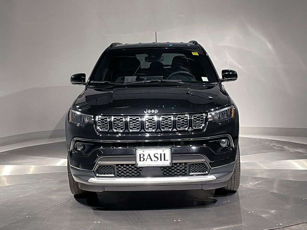 Used 2025 Jeep Compass Limited image 9