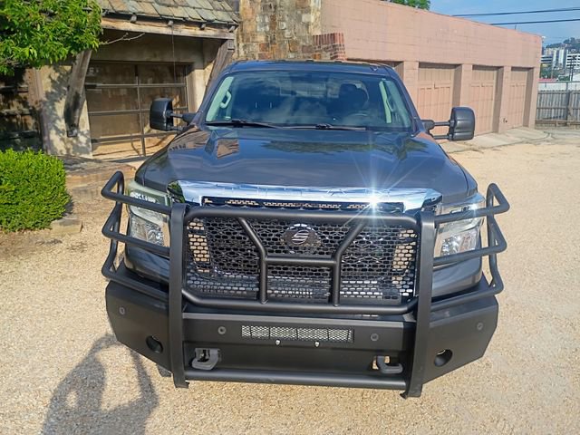 Used 2016 Nissan Titan SV AWD/4WD image 4