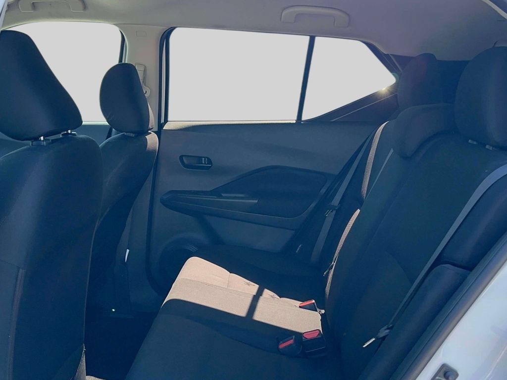 Used 2023 Nissan Kicks S FWD image 9