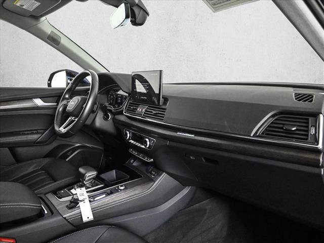 Used 2022 Audi Q5 2.0T Premium Plus w/ Premium Plus Package AWD/4WD image 23