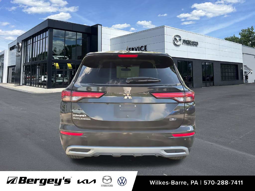 Used 2023 Mitsubishi Outlander SE AWD/4WD image 18