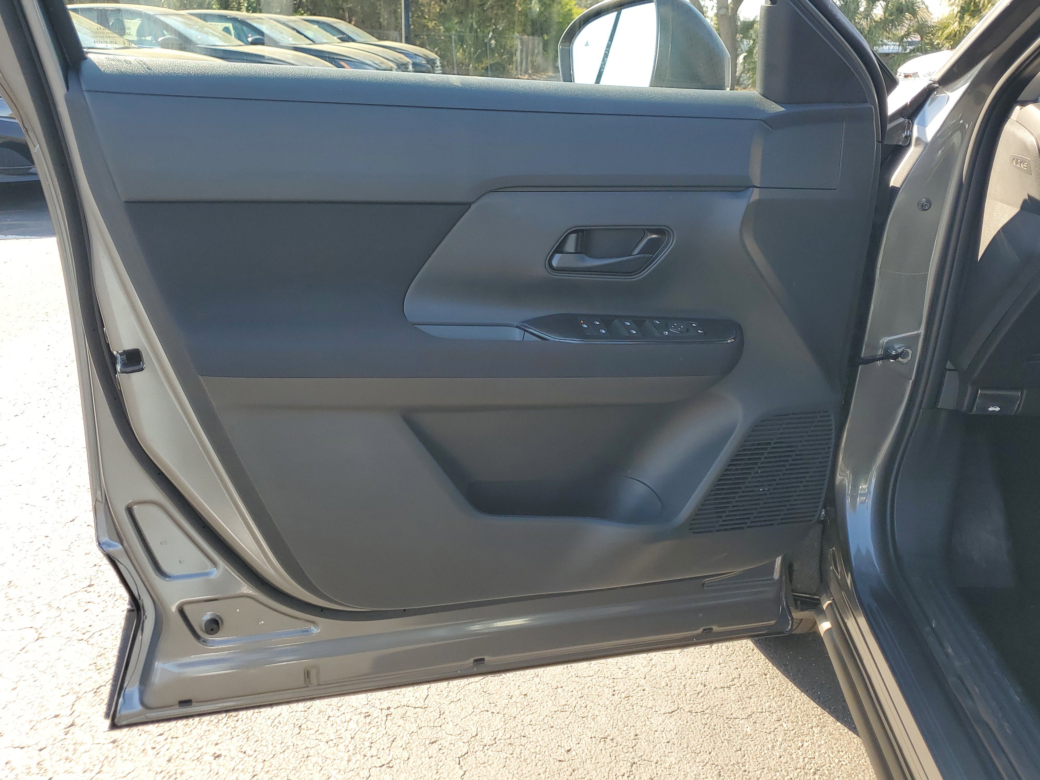 New 2026 Nissan Kicks S image 10