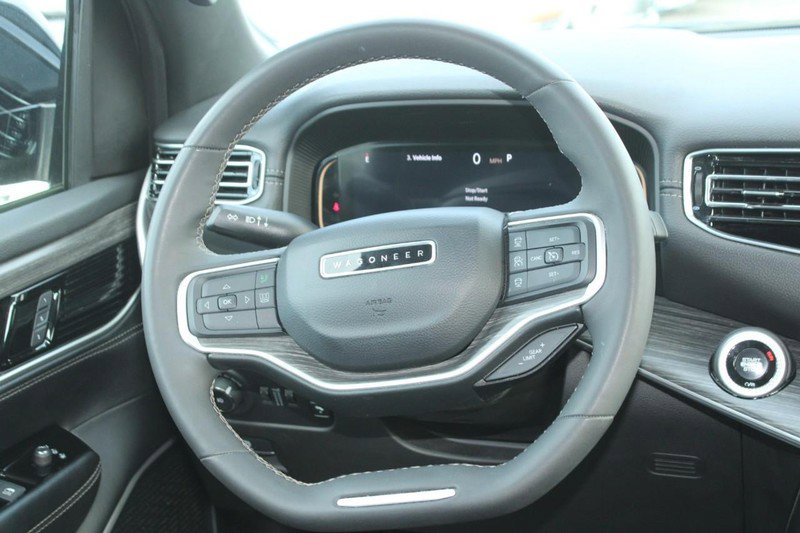 Used 2024 Jeep Wagoneer L Series II w/ Flexible Seating Group image 15