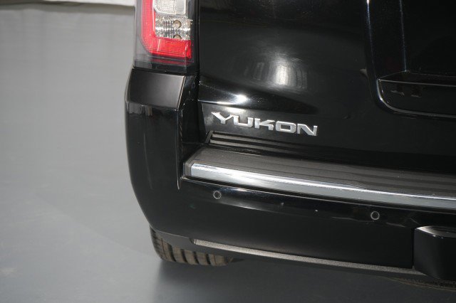 Used 2020 GMC Yukon Denali w/ Denali Premium Package image 22