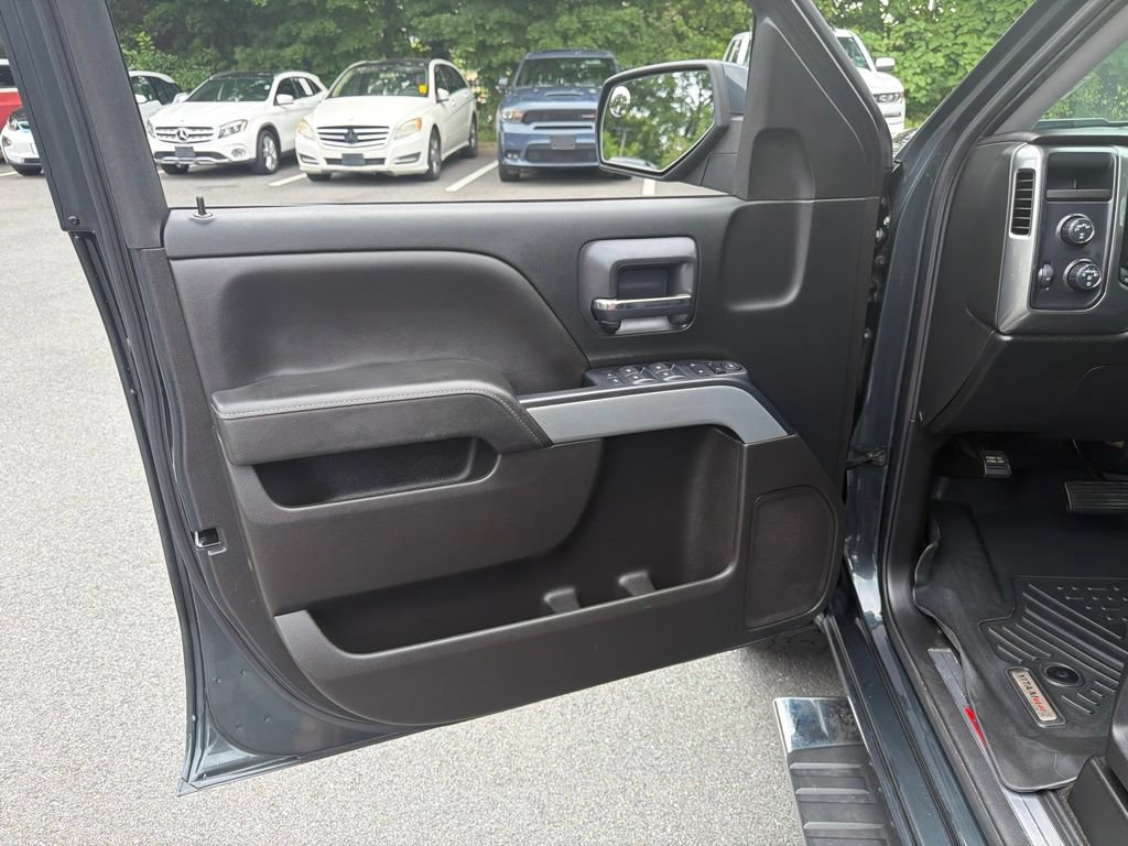 Used 2018 Chevrolet Silverado 1500 LT w/ All Star Edition AWD/4WD image 13