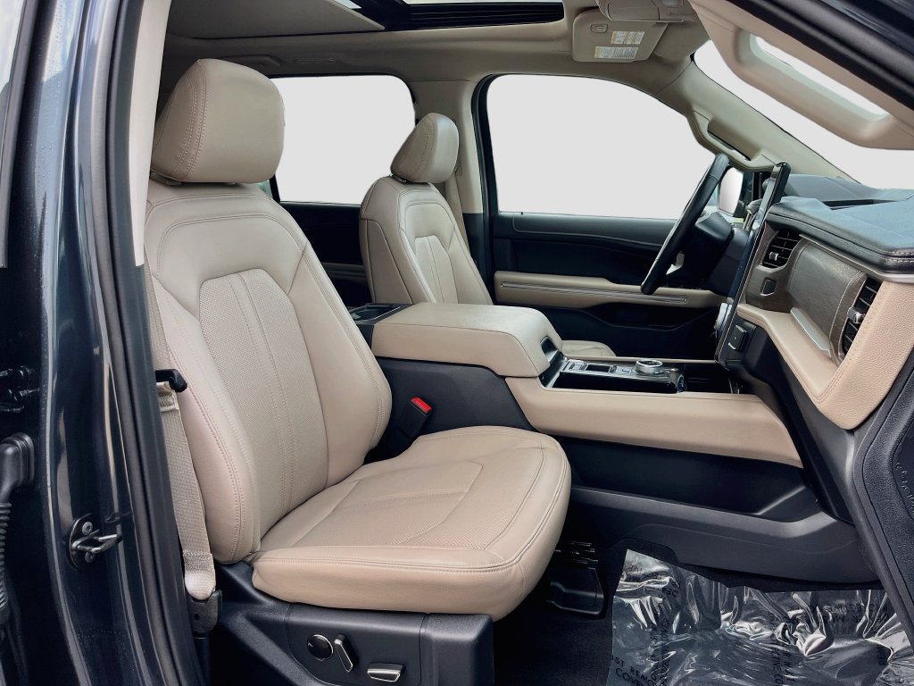 Used 2024 Ford Expedition Limited RWD image 36