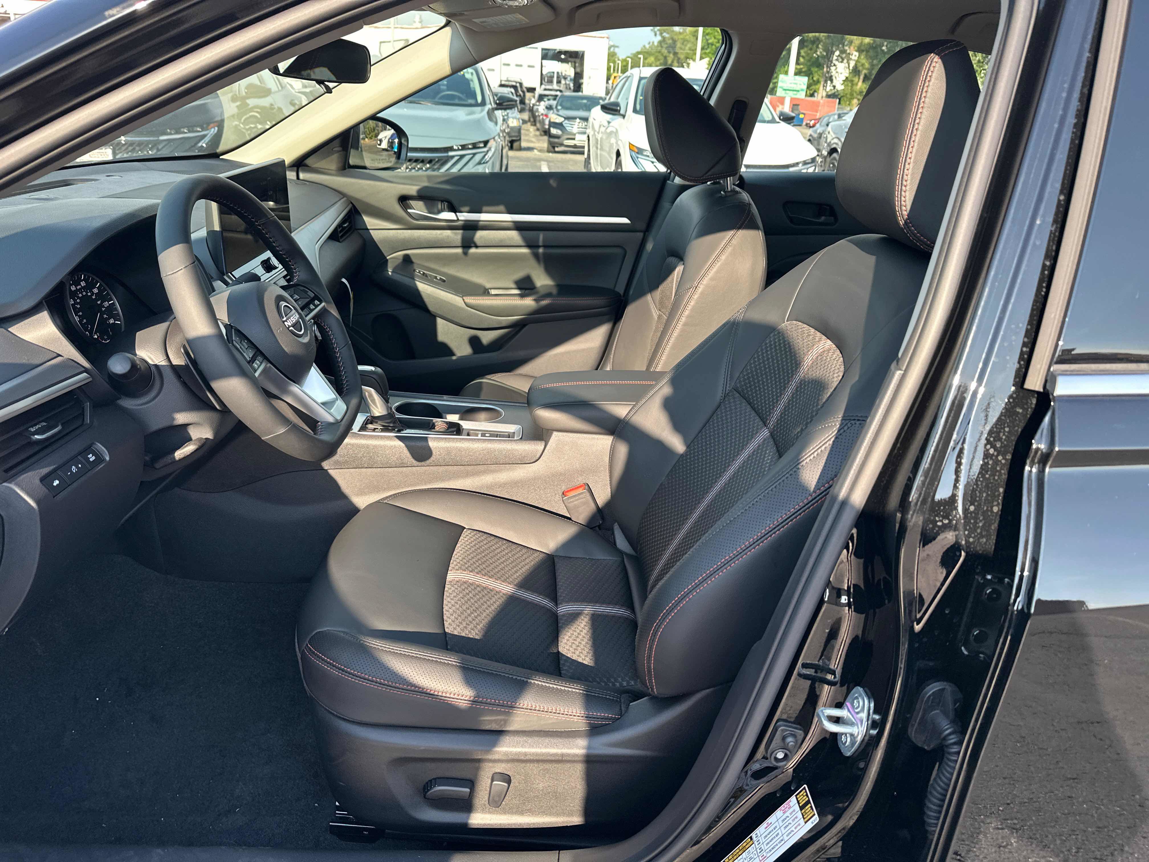 New 2026 Nissan Altima 2.5 SR AWD/4WD image 20