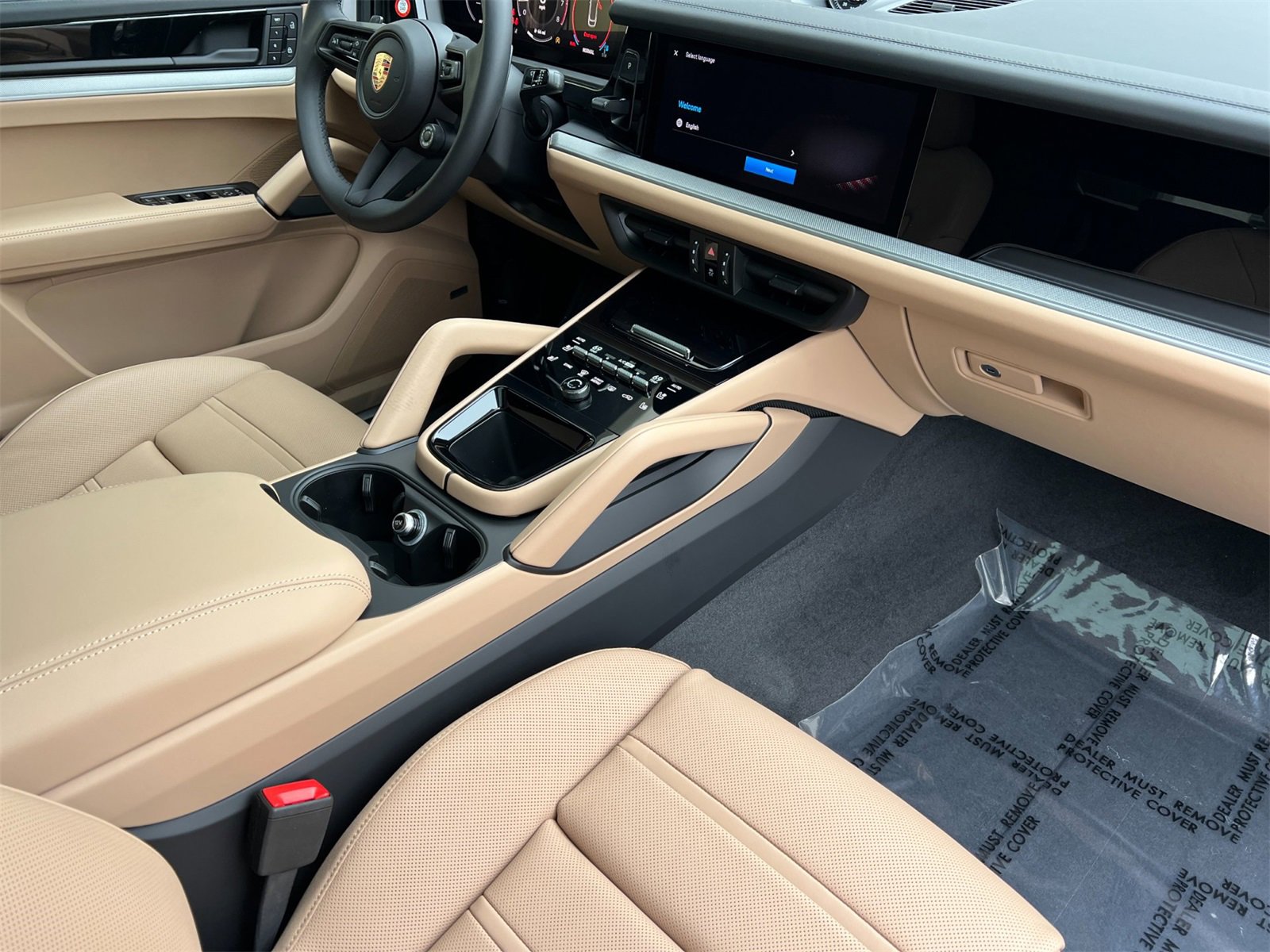 New 2025 Porsche Cayenne Coupe image 18