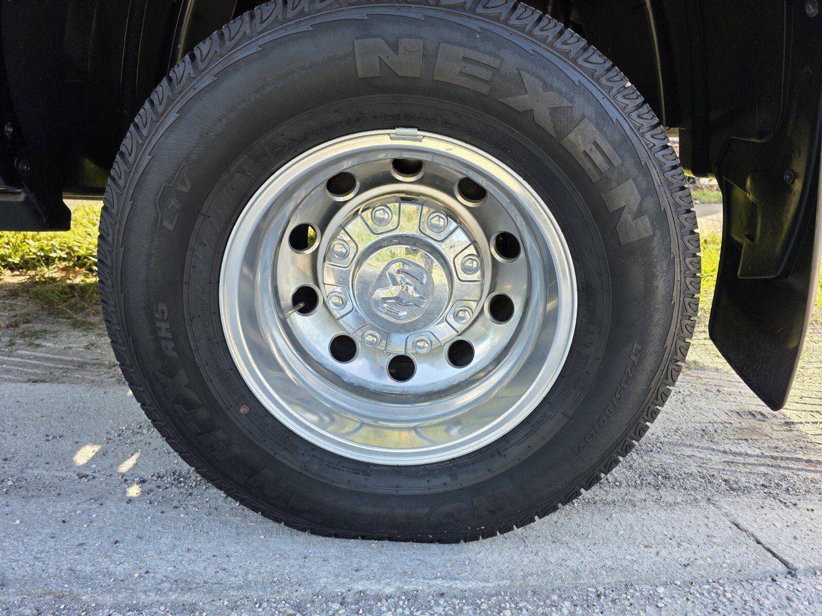 Used 2021 RAM 3500 Laramie AWD/4WD image 9