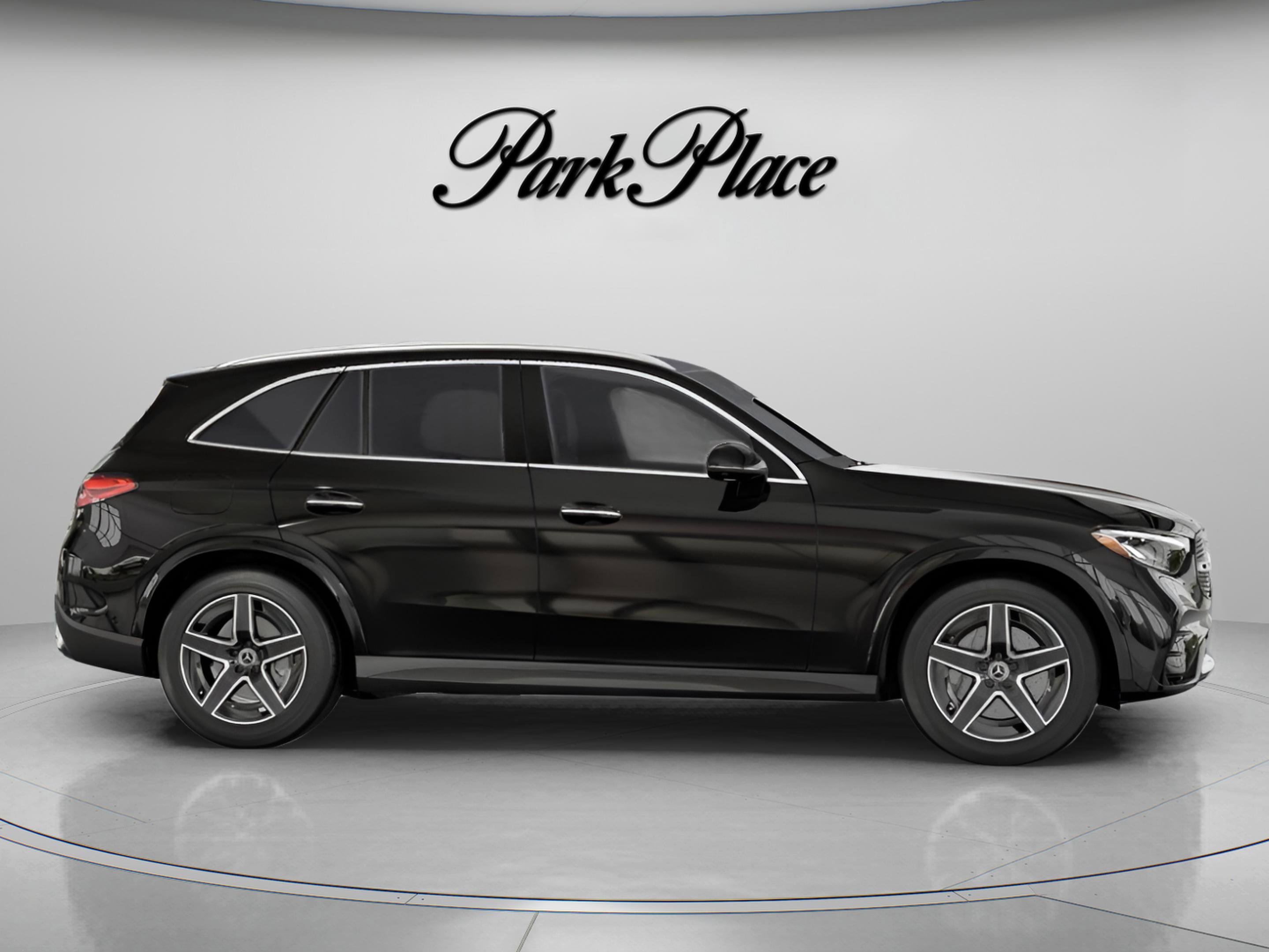 Certified 2025 Mercedes-Benz GLC 300 image 27