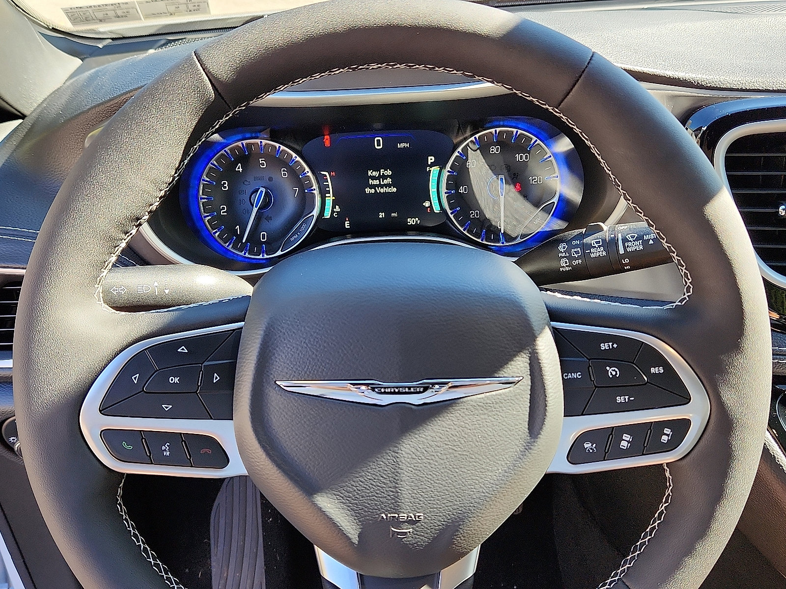 New 2026 Chrysler Pacifica Select image 13