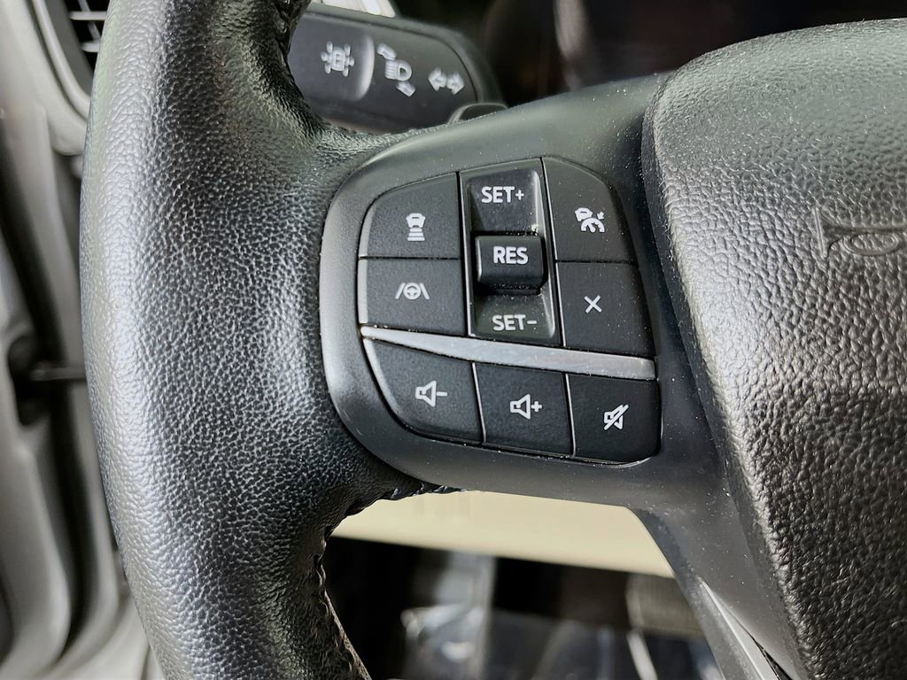 Used 2020 Ford Escape Titanium image 14
