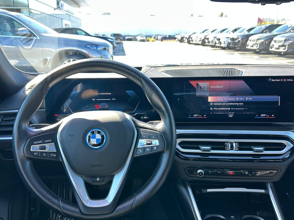 Used 2023 BMW i4 eDrive35 w/ Premium Package RWD image 17