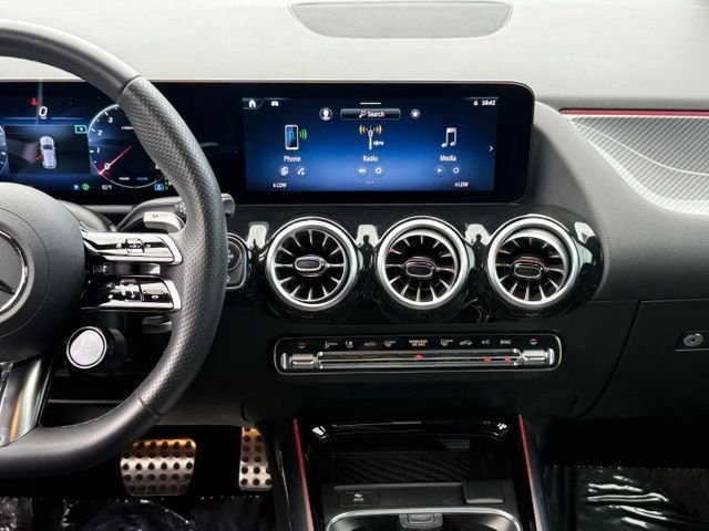 Certified 2026 Mercedes-Benz GLA 35 AMG 4MATIC image 22