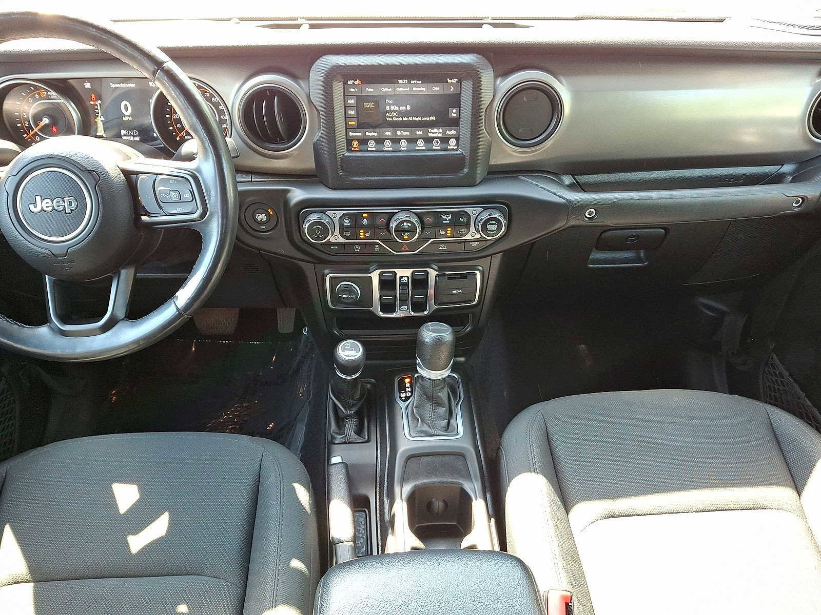 Used 2020 Jeep Gladiator Sport w/ Quick Order Package 24S AWD/4WD image 10