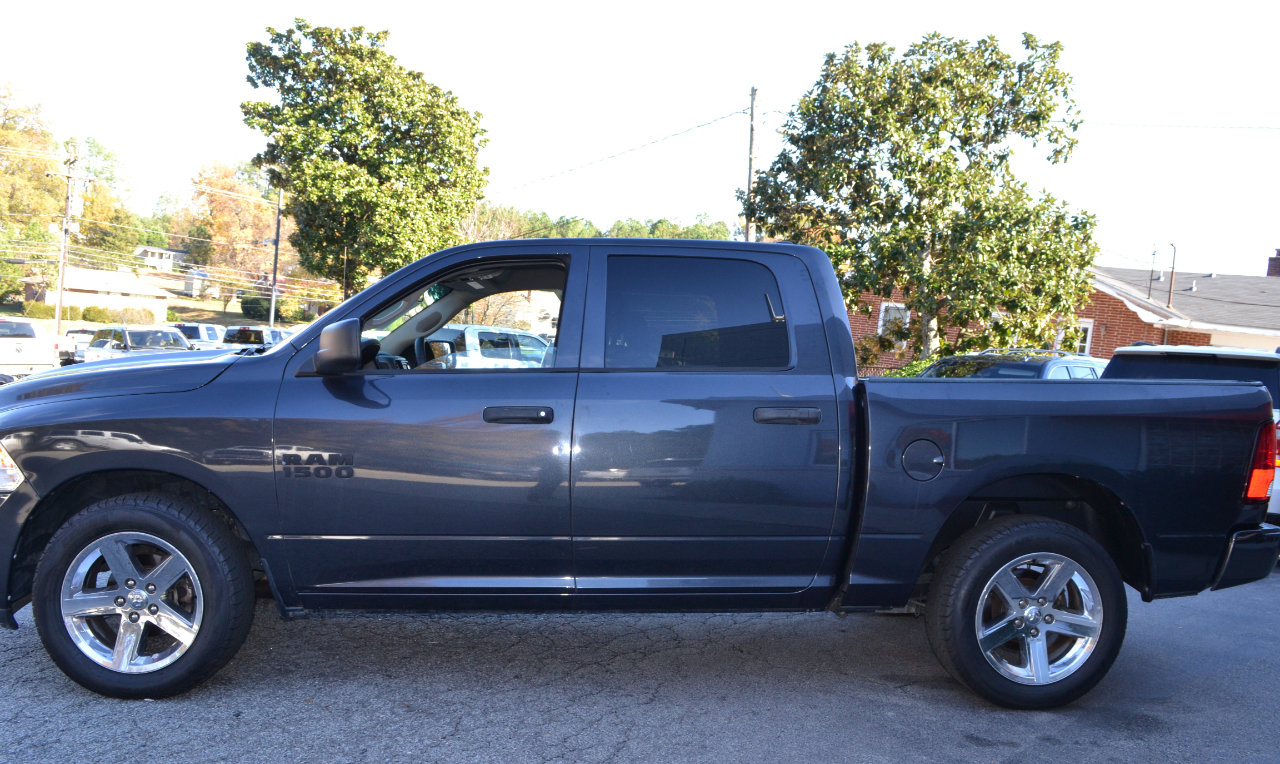 Used 2014 RAM 1500 Express image 2