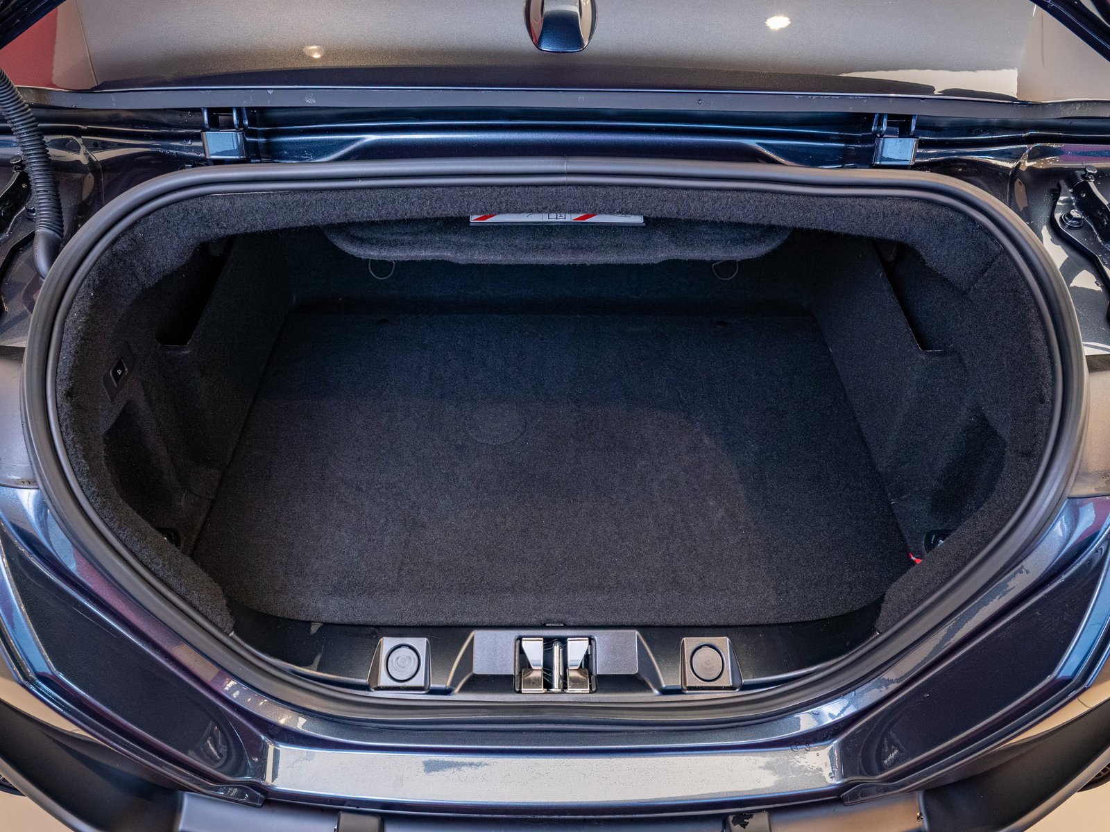 Used 2024 Ferrari Roma Spider image 27