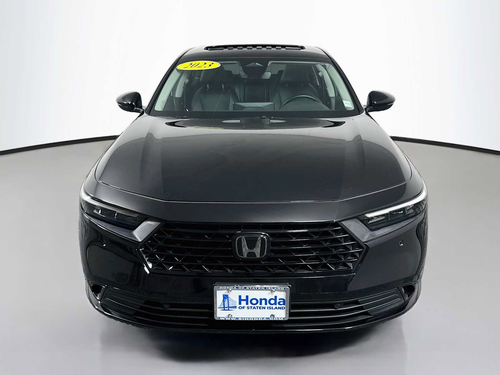 Used 2023 Honda Accord EX-L image 2